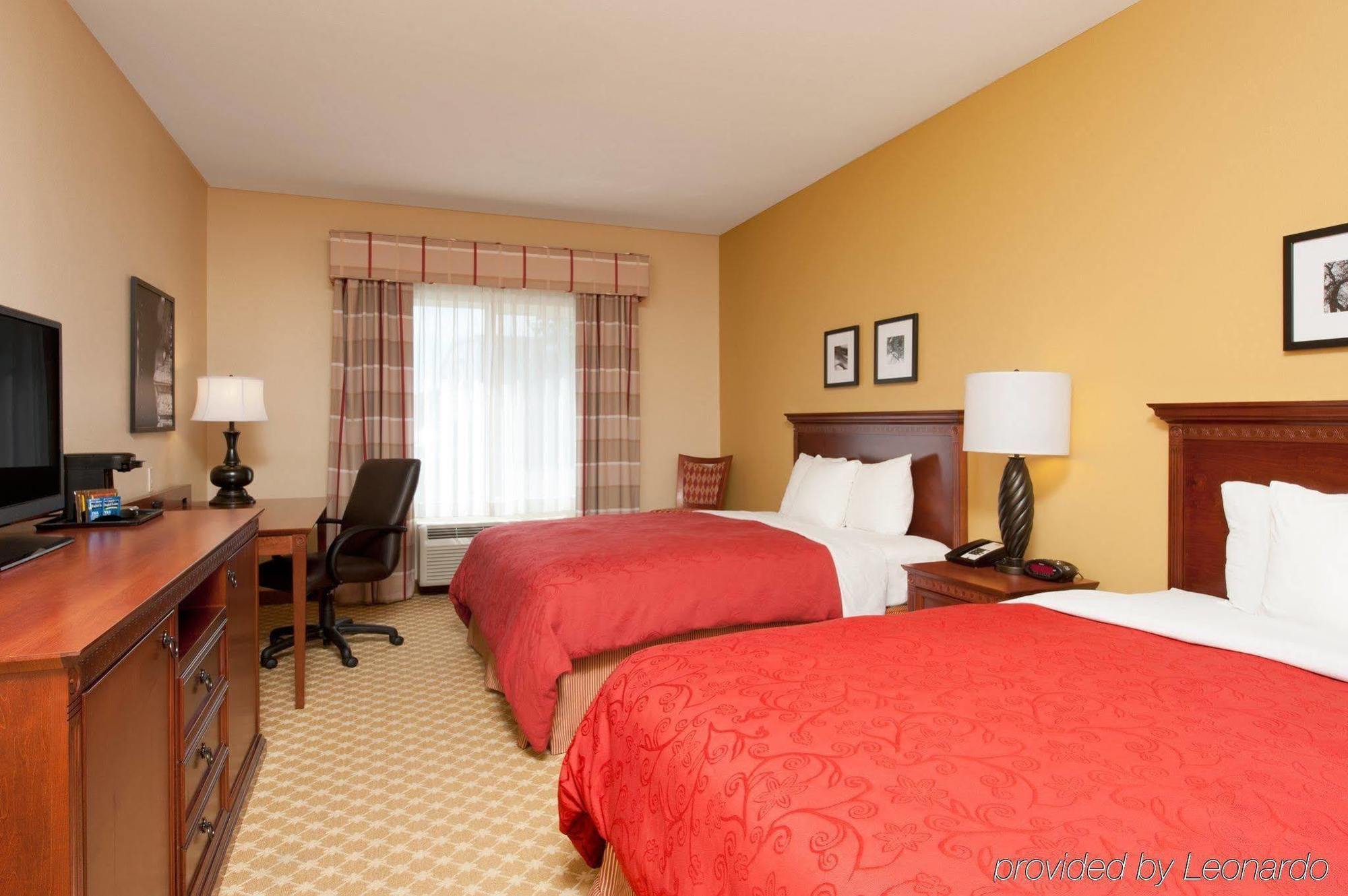 Country & By Radisson, North, Il Champaign